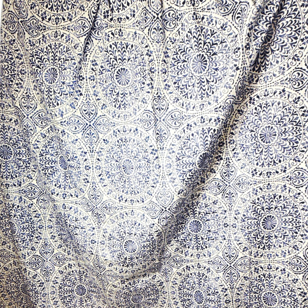 Liz Claiborne Home Medallion Damask 100% Cotton Rod Pocket Curtain 72x72